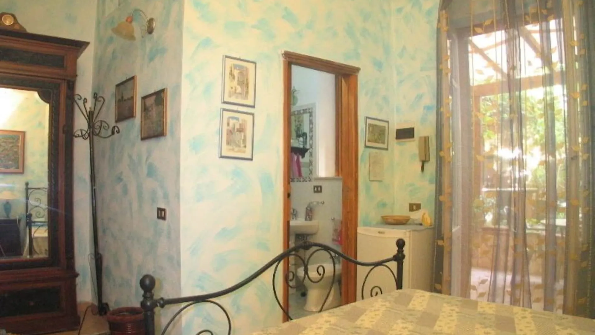 The Garden Bed & Breakfast Sferracavallo